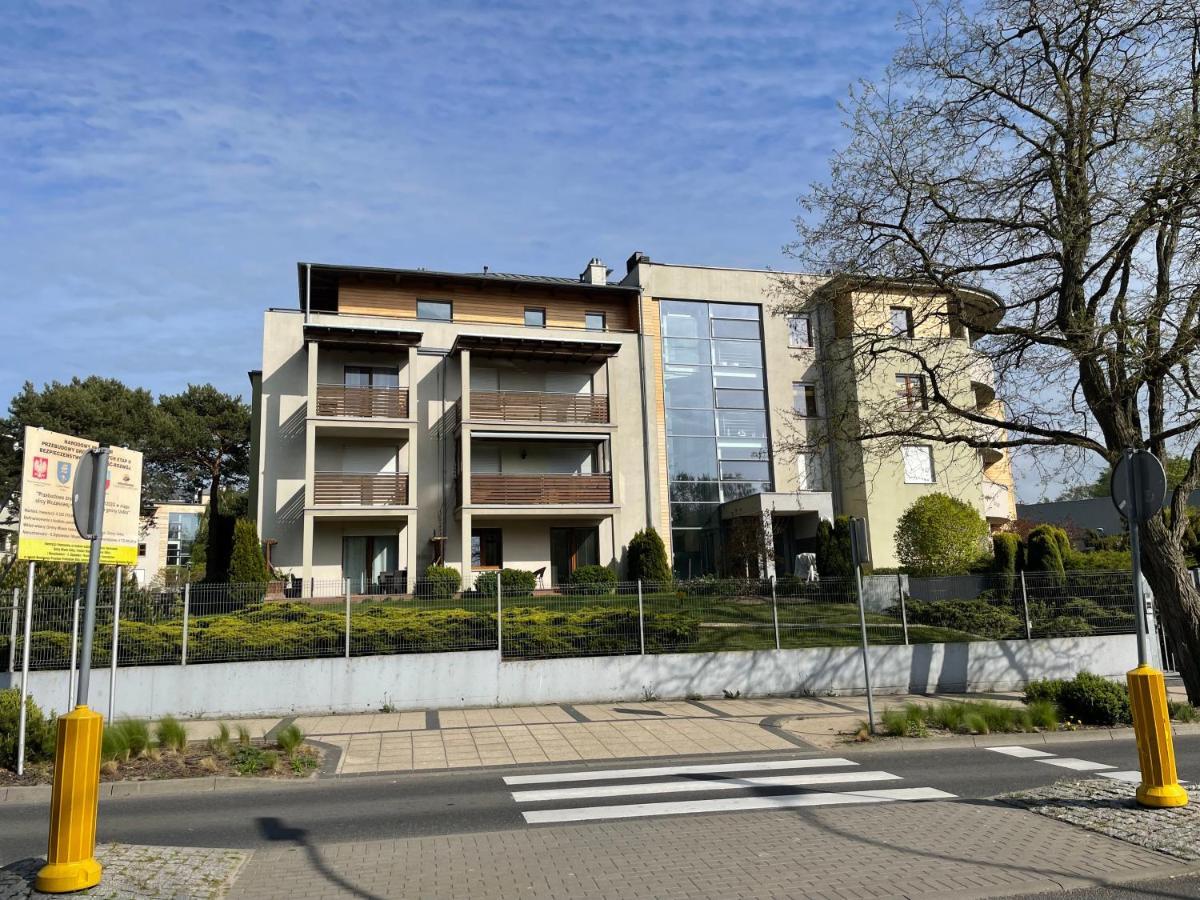 Apartament Przystan W Ustce - 120 M2 - 200 M Od Plazy Mickiewicza 2 Ustka Exterior photo